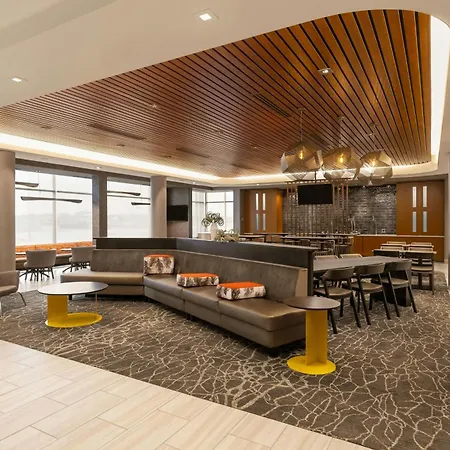 Springhill Suites By Marriott Fargo